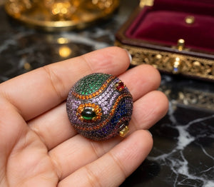 Colorful gemstone ring 