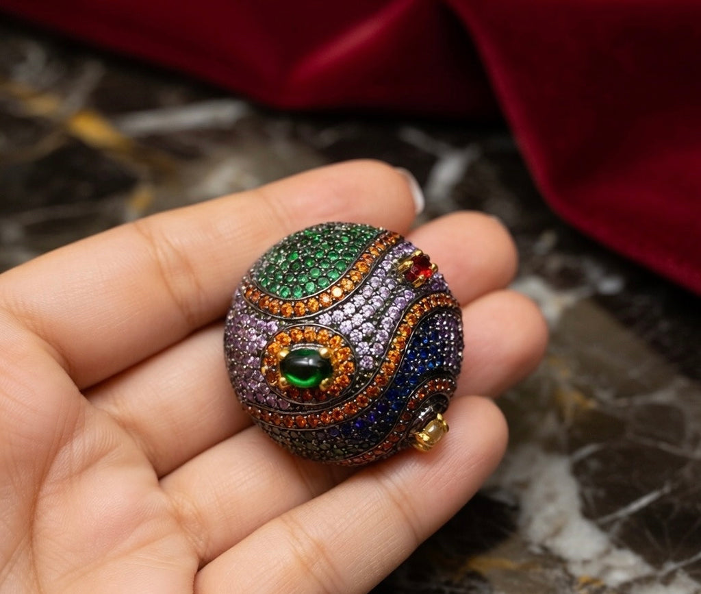 Multicolored gemstone 