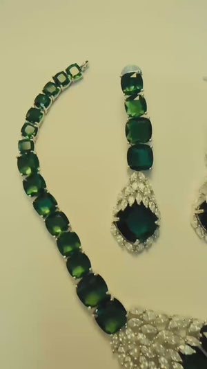 Emerald Maharani Royale Necklace Set