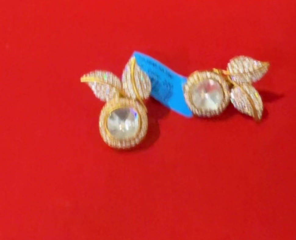 Golden Dewdrop Leaf Earrings