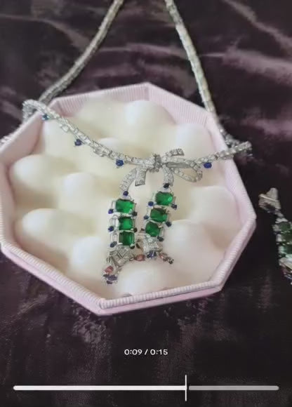Emerald Royale Bow Necklace Set