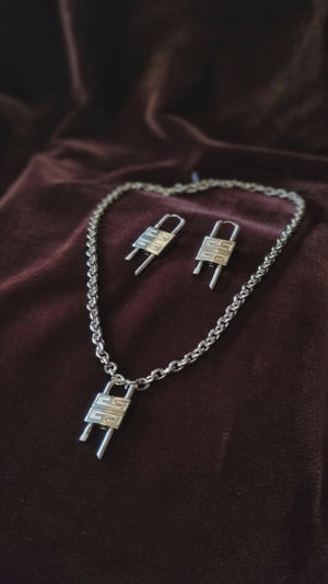 Luxury Metal Necklace Set