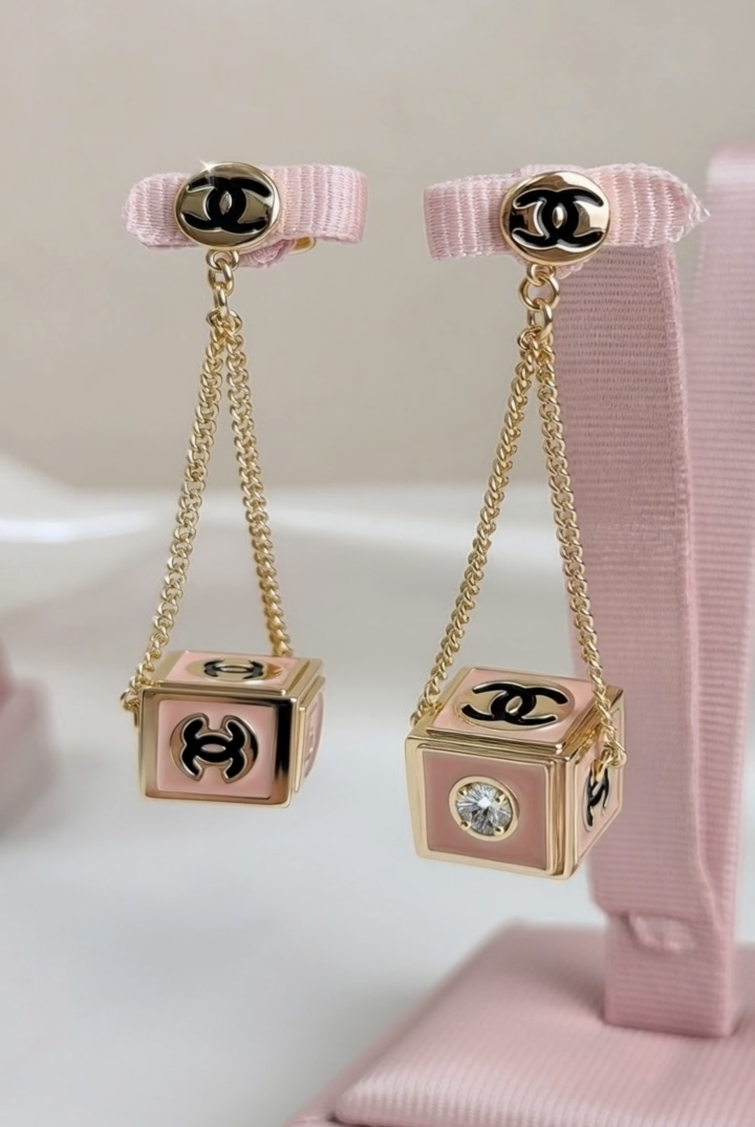 Elegant Modern Dangling Earrings