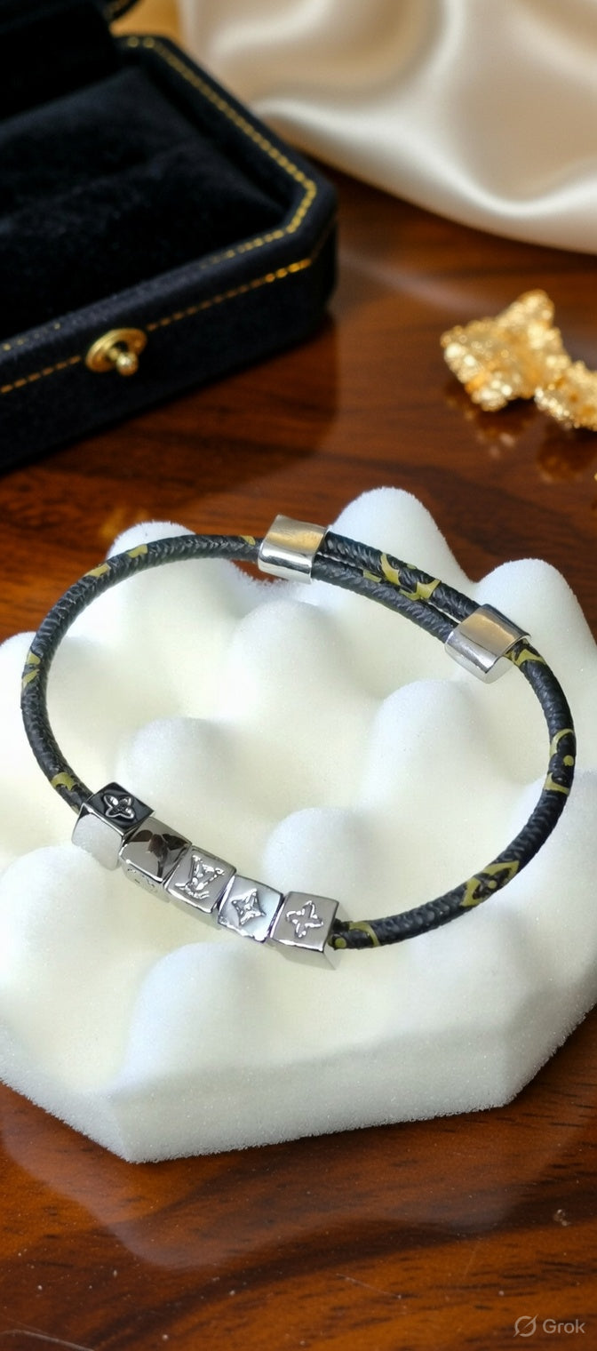 Luxury LV  Unisex Designer Bracelet ✨