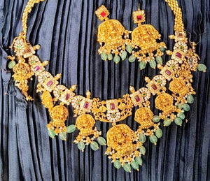 Regal Emerald Temple Heritage Necklace Set