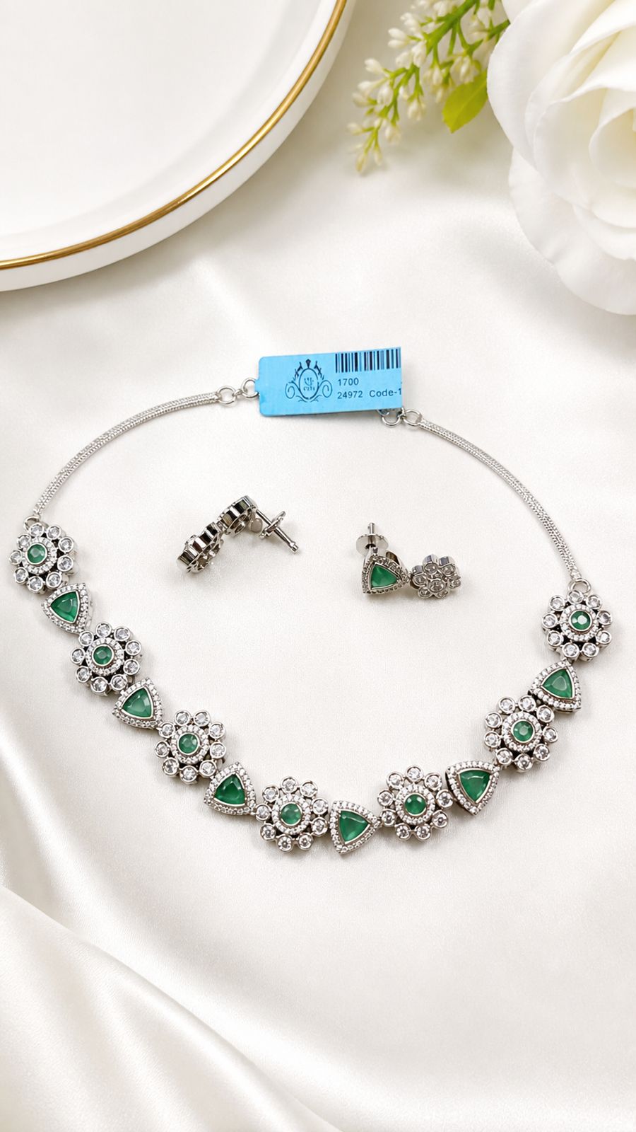 Emerald Royale Blossom Necklace Set