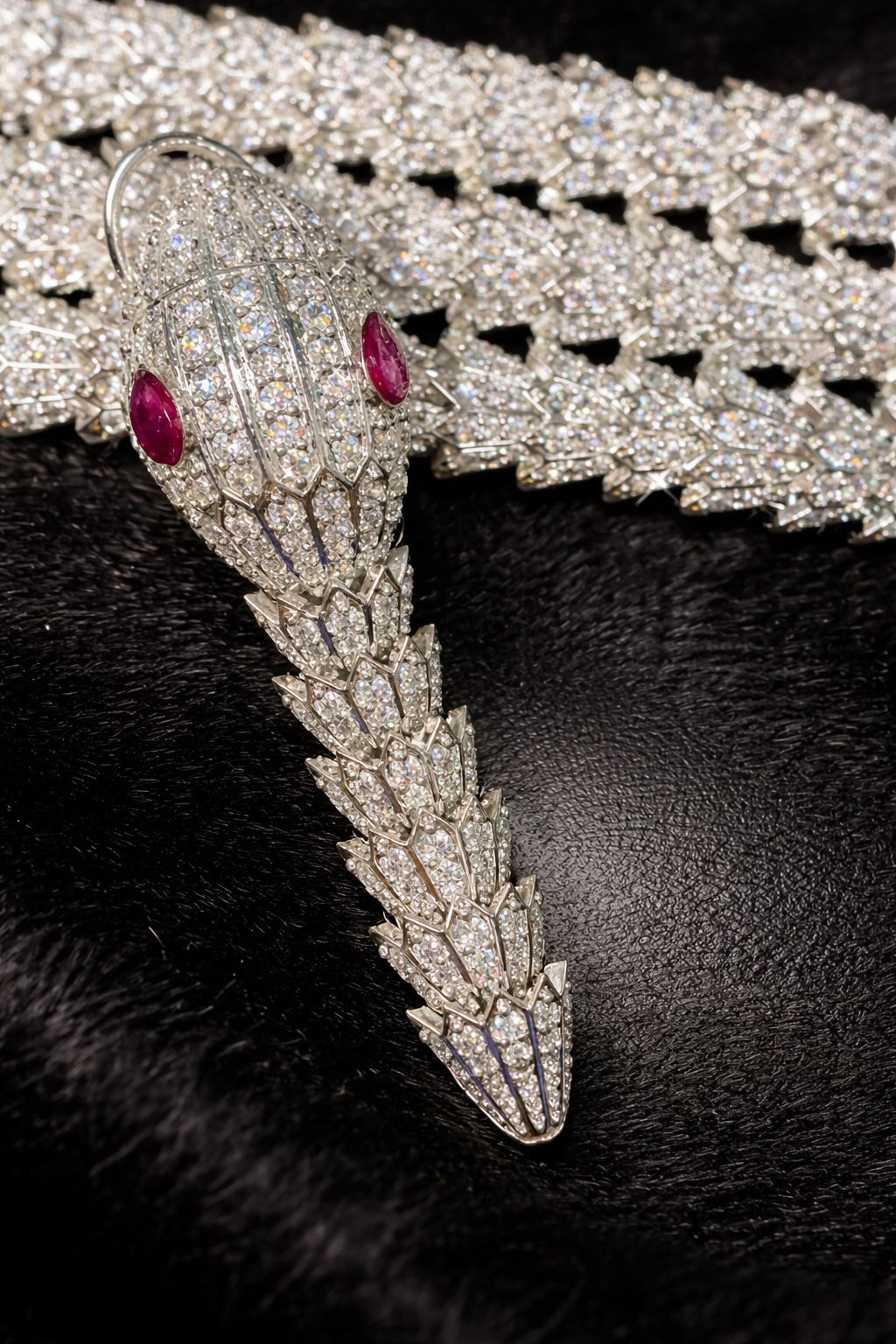 Serpent Royale Diamond choker Set