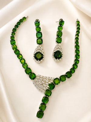 Emerald Maharani Royale Necklace Set